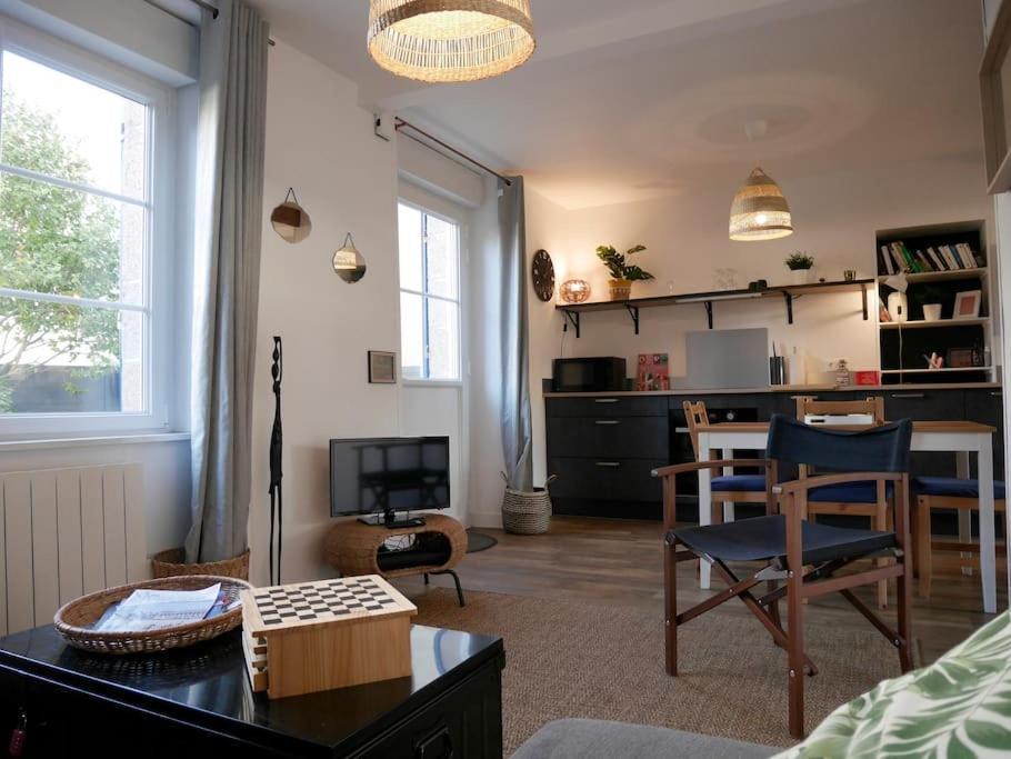 Apartment Clint House - 